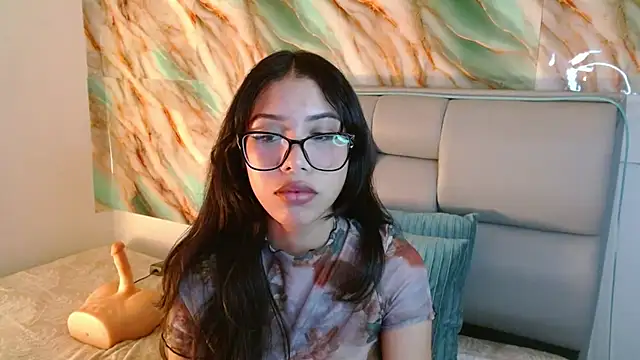 Snapshot of AmberJeong chatting on March 1, 2025, 2:04 am AmberJeong online show from March 1, 2025, 2:04 am