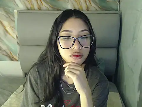 Snapshot of AmberJeong chatting on October 8, 2025, 5:54 pm AmberJeong online show from October 8, 2025, 5:54 pm