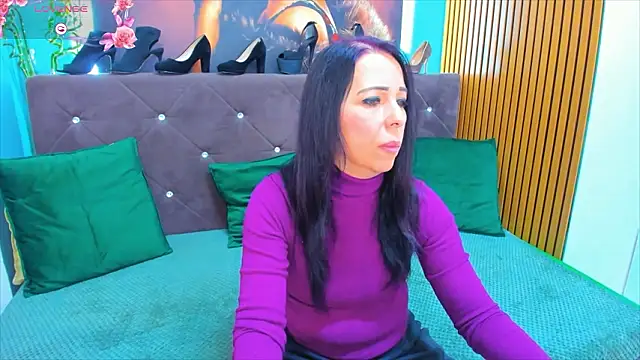 LauraSin online show from February 5, 2026, 6:45 pm