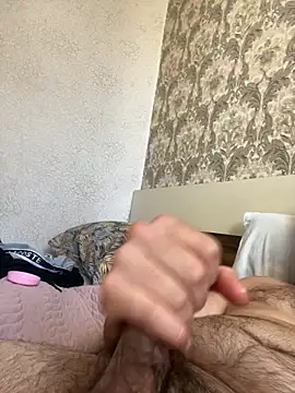 lastromance06 online show from September 21, 2025, 1:35 pm