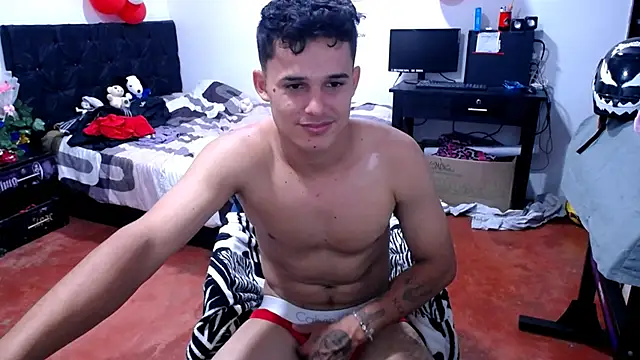 Snapshot of freddy_romas chatting on May 16, 2026, 12:29 am freddy romas online show from May 16, 2026, 12:29 am