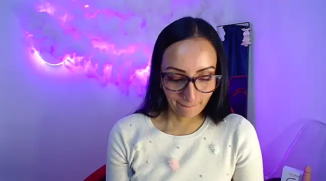Snapshot of yaralyminjo2 chatting on December 23, 2024, 2:17 pm yaralyminjo2 online show from December 23, 2024, 2:17 pm