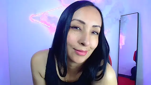 Snapshot of yaralyminjo2 chatting on January 15, 2025, 3:18 pm yaralyminjo2 online show from January 15, 2025, 3:18 pm