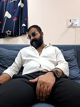 Fun Guuy online show from February 3, 2026, 2:53 am