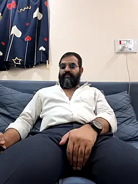 Fun Guuy online show from February 15, 2026, 7:51 am