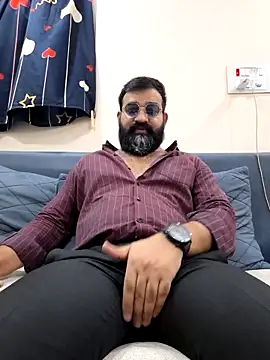 Fun Guuy online show from April 11, 2026, 2:38 am