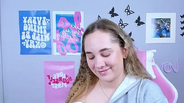 MiaMilas online show from January 28, 2025, 7:00 am