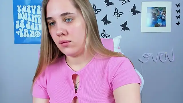 MiaMilas online show from February 5, 2025, 9:04 am