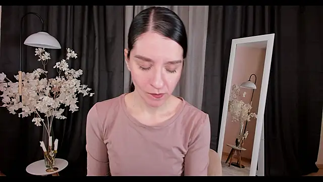 Snapshot of helentasty chatting on February 3, 2025, 3:42 am helentasty online show from February 3, 2025, 3:42 am