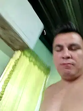 Snapshot of caramelodechile chatting on May 24, 2026, 3:28 pm caramelodechile online show from May 24, 2026, 3:28 pm