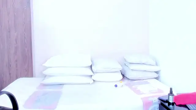 Krystal cambell1 online show from February 7, 2025, 3:01 am