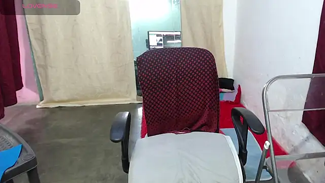 Aranza-Queen online show from March 31, 2026, 6:41 pm