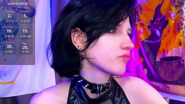 Snapshot of dark_vamp_ chatting on December 29, 2024, 3:33 am dark vamp online show from December 29, 2024, 3:33 am