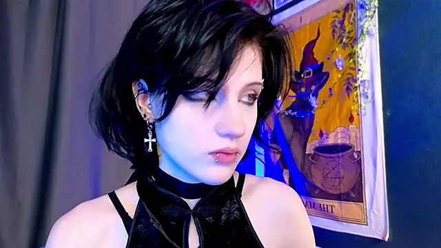 Snapshot of dark_vamp_ chatting on December 29, 2024, 8:58 pm dark vamp online show from December 29, 2024, 8:58 pm