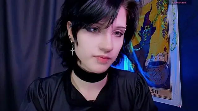 Snapshot of dark_vamp_ chatting on January 3, 2025, 9:15 pm dark vamp online show from January 3, 2025, 9:15 pm