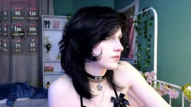 Snapshot of dark_vamp_ chatting on October 10, 2025, 3:22 pm dark vamp online show from October 10, 2025, 3:22 pm