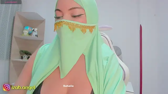 Snapshot of Amaltea chatting on March 20, 2025, 7:35 pm Amaltea online show from March 20, 2025, 7:35 pm