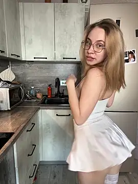 Snapshot of Kitty_Katrine chatting on February 4, 2026, 11:16 am Kitty Katrine online show from February 4, 2026, 11:16 am