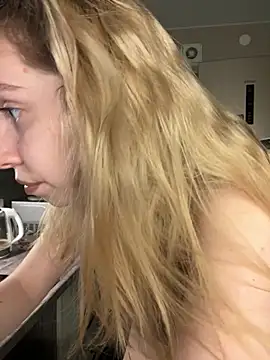 Snapshot of Kitty_Katrine chatting on February 7, 2026, 1:59 pm Kitty Katrine online show from February 7, 2026, 1:59 pm