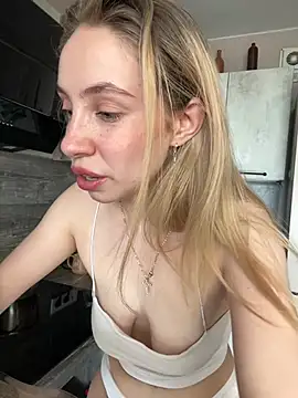 Snapshot of Kitty_Katrine chatting on April 16, 2026, 12:06 pm Kitty Katrine online show from April 16, 2026, 12:06 pm