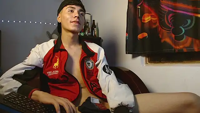 Snapshot of Im_juanda chatting on December 13, 2024, 8:26 pm Im juanda online show from December 13, 2024, 8:26 pm