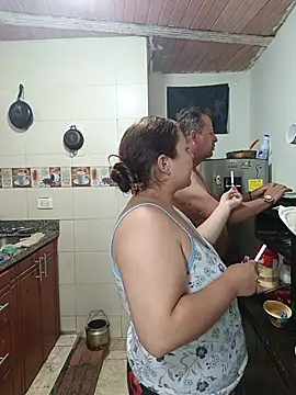 ZuriandAlex online show from April 10, 2026, 4:17 am