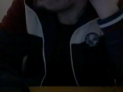 Snapshot of Hkl95555 chatting on January 16, 2026, 12:47 am Hkl95555 online show from January 16, 2026, 12:47 am