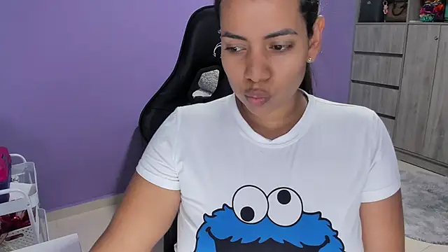 boomsar01 online show from January 17, 2026, 1:32 am