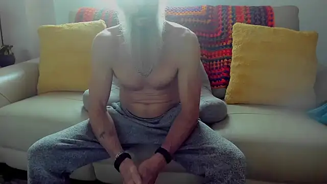 mindphu k online show from April 11, 2026, 11:31 pm