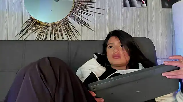 karla 999 online show from December 29, 2024, 5:10 am