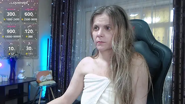 JessieOMays online show from March 18, 2025, 3:53 am