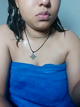 azulzulix online show from April 14, 2026, 1:00 am