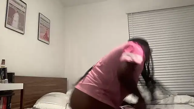 AveryJ99 online show from December 4, 2024, 10:41 pm