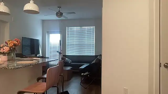 AveryJ99 online show from December 15, 2024, 6:48 pm