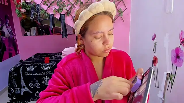 Snapshot of marcellaa303av chatting on September 22, 2025, 1:13 pm marcellaa303av online show from September 22, 2025, 1:13 pm