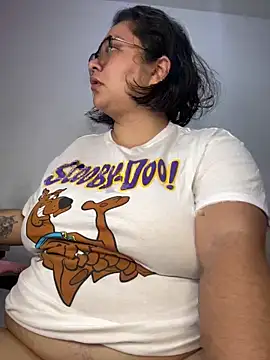 CinnamonCookiez online show from October 19, 2025, 3:51 am