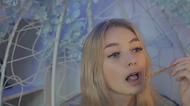 FlairCunard online show from December 25, 2024, 7:34 pm