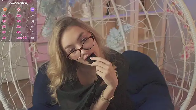 FlairCunard online show from February 20, 2025, 6:02 pm