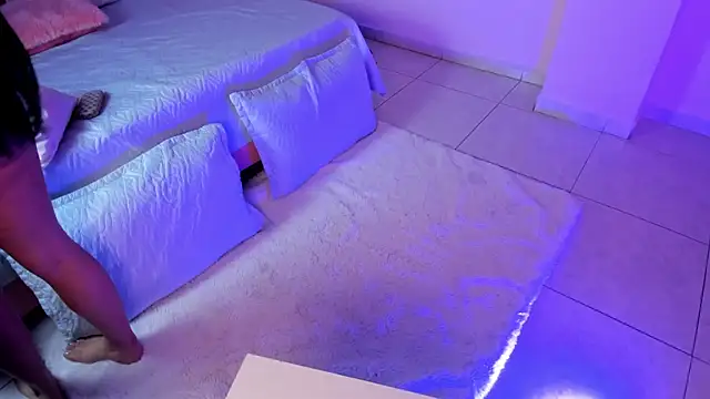 zoe rivers online show from January 31, 2025, 5:10 pm