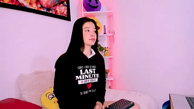 Manuelaa mejiia online show from February 27, 2025, 7:58 pm