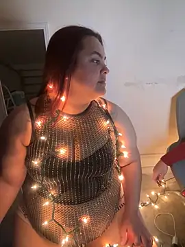 Snapshot of DatBishYouMiss chatting on November 13, 2025, 3:49 am DatBishYouMiss online show from November 13, 2025, 3:49 am