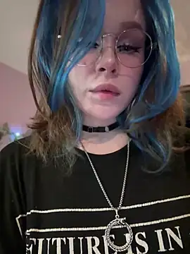 MaddisonHaas online show from February 1, 2025, 8:05 pm