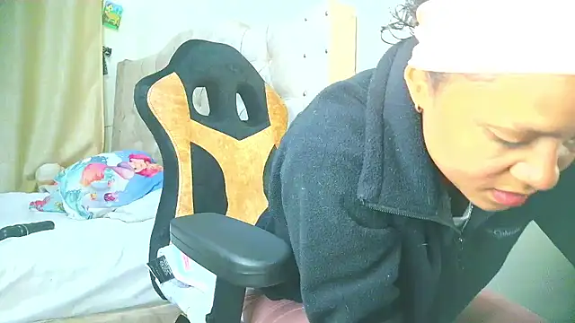 Samary thomas online show from October 25, 2025, 1:46 am