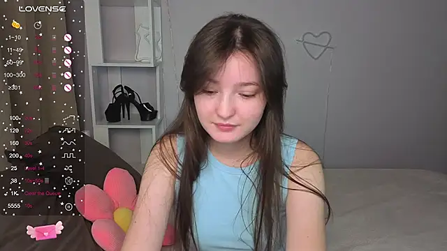 Snapshot of Fairyy_Moon chatting on October 10, 2025, 11:26 pm Fairyy Moon online show from October 10, 2025, 11:26 pm