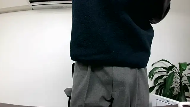 TakuryuJPN online show from December 10, 2024, 9:33 pm