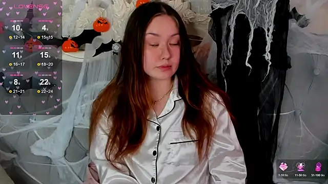 Snapshot of MiriaamWhite chatting on October 26, 2025, 4:07 am MiriaamWhite online show from October 26, 2025, 4:07 am