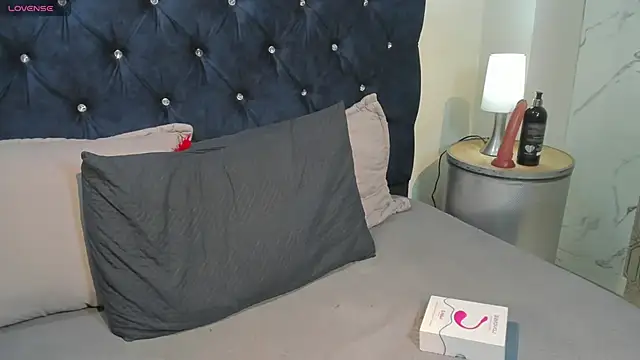  maria foxx  online show from March 31, 2026, 5:13 pm