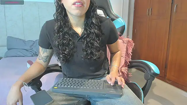 Snapshot of _maria_foxx_ chatting on April 30, 2026, 4:13 pm maria foxx online show from April 30, 2026, 4:13 pm