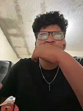 Snapshot of Ruk436 chatting on March 17, 2025, 3:57 am Ruk436 online show from March 17, 2025, 3:57 am