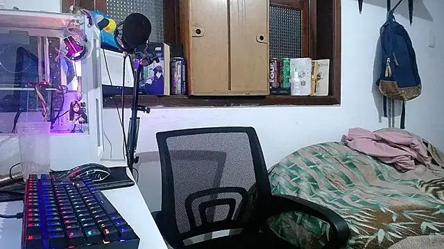 esjrobles online show from January 29, 2025, 1:58 am